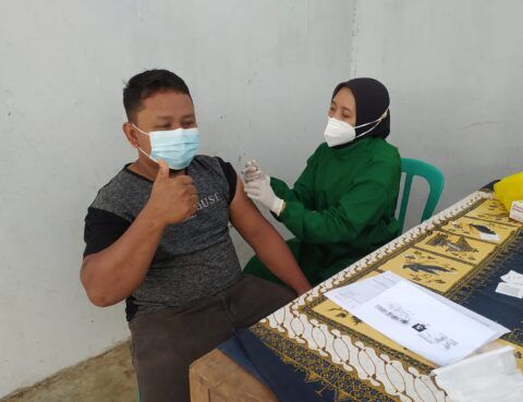 Vaksinasi Covid19 di Pasar Batangan, Boyolali